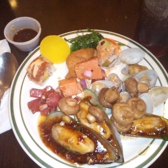 China Buffet - China Buffet, Torrance. 3rd course. Radish sushi seaweed salad tuna poke salmon poke tofu mussels clams mushrooms. - Chinese Near Me - Torrance, California