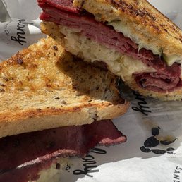 Rueben, sauerkraut was very fresh! would order again Rueben, sauerkraut was very fresh! would order again