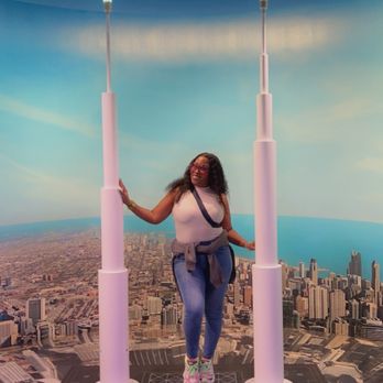 Willis Tower - Me - Landmarks & Historical Buildings Near Me - Chicago, Illinois