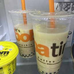 Tiger milk tea and Phoenix milk tea (leftovers) Tiger milk tea and Phoenix milk tea (leftovers)