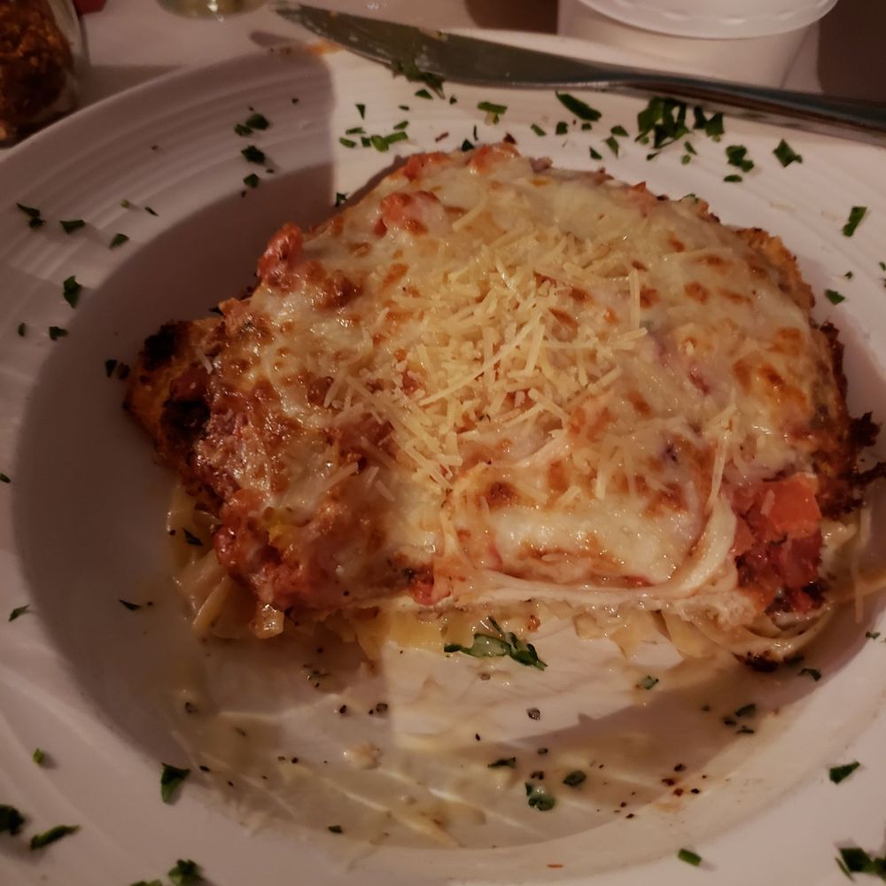 Cafe Della Via - Chicken Parmesan - Italian Near Me - Cayucos, California