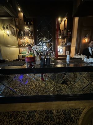 BODEGA 8 by null