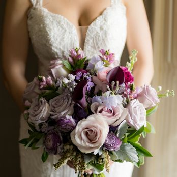 Rogers Park Florist - Nurseries & Gardening Near Me - Chicago, Illinois Rogers Park Florist - Nurseries & Gardening Near Me - Chicago, Illinois