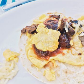 El Alma - Steak and egg taco - Mexican Near Me - Austin, Texas