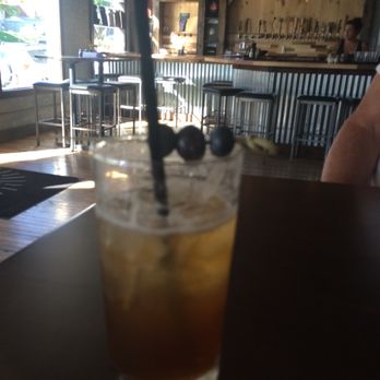 Hired Hand Brewing - Smokin berry cocktail - Pizza Near Me - Vergennes, Vermont Hired Hand Brewing - Smokin berry cocktail - Pizza Near Me - Vergennes, Vermont
