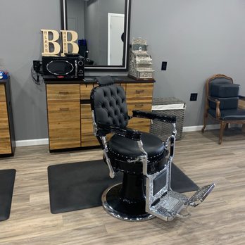 Blade & Barber - His chairs are all custom and comfortable! - Barbers Near Me - Lawndale, California Blade & Barber - His chairs are all custom and comfortable! - Barbers Near Me - Lawndale, California