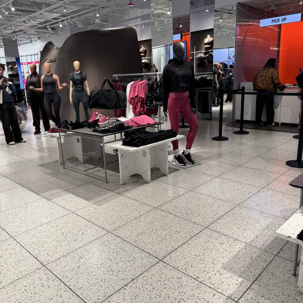 Nike - Sports Wear Near Me - Santa Monica, California Nike - Sports Wear Near Me - Santa Monica, California