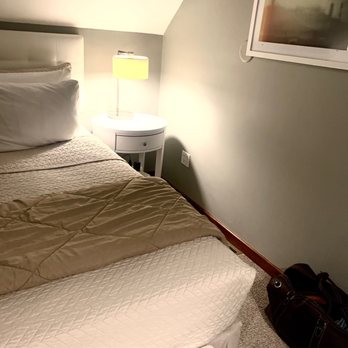 8 Dyer Hotel + The Benchmark - Noche - Hotels Near Me - Provincetown, Massachusetts