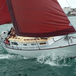 Universal Yacht Charter - Classic yacht Holman 26 "Teasel" - available for bareboat yacht charter in the Solent.