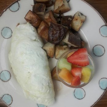 Jane - Eggwhite spinach omelette with breakfast potatoes and fruit - Coffee & Tea Near Me - Los Angeles, California Jane - Eggwhite spinach omelette with breakfast potatoes and fruit - Coffee & Tea Near Me - Los Angeles, California