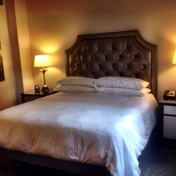 Silversmith Hotel Chicago Downtown - Spacious room and comfy bed - Hotels Near Me - Chicago, Illinois Silversmith Hotel Chicago Downtown - Spacious room and comfy bed - Hotels Near Me - Chicago, Illinois