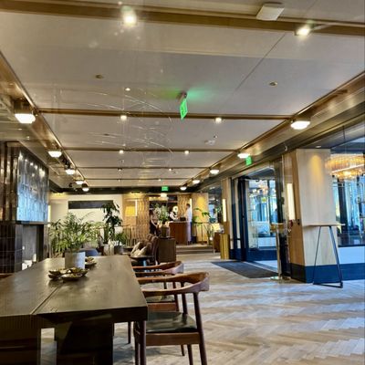 Clayton Hotel & Members Club by null