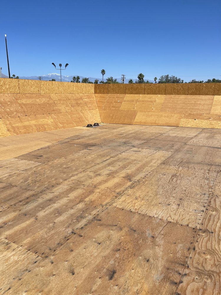 Slide of Xtreme Roofing