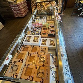 Sunmerry Bakery - Pastries - Bakeries Near Me - Irvine, California