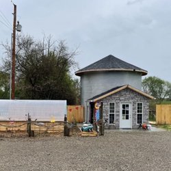 Rosewood Lakeside Farm - The shop is in the adorable silo...
