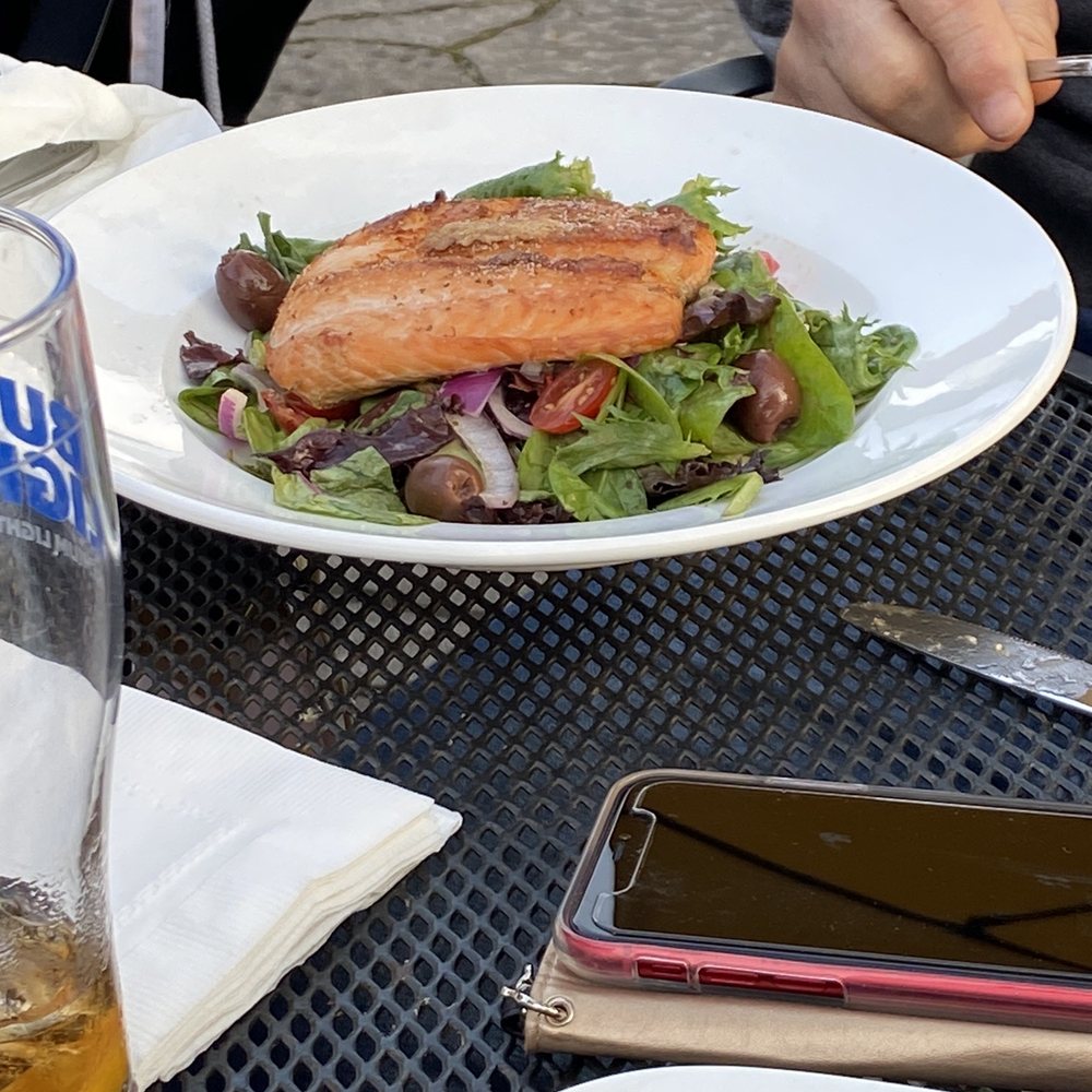 In the Drink Restaurant and Bar - Salad with salmon - Cocktail Bars Near Me - Wayne, New Jersey