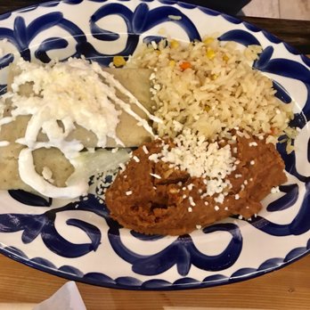 Si Señor Taqueria - Poblano pepper & corn tamale plate - Desserts Near Me - Hammond, Louisiana Si Señor Taqueria - Poblano pepper & corn tamale plate - Desserts Near Me - Hammond, Louisiana