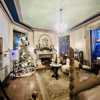 Casa Loma - Museums Near Me - Toronto, Ontario