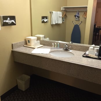 Quality Inn Holbrook - The sink area. - Hotels Near Me - Holbrook, Arizona Quality Inn Holbrook - The sink area. - Hotels Near Me - Holbrook, Arizona