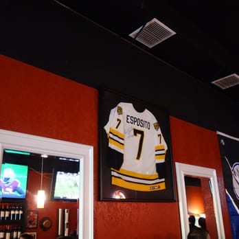 Engine No 9 - Burgers Near Me - Saint Petersburg, Florida