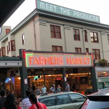 Place Pigalle - French Near Me - Seattle, Washington