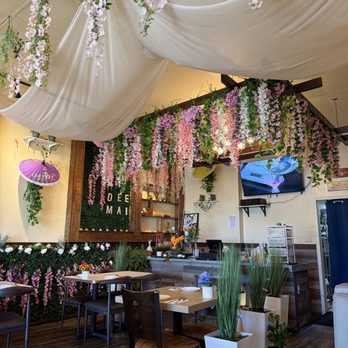 Spoon Thai Kitchen - Decorations - Thai Near Me - San Diego, California Spoon Thai Kitchen - Decorations - Thai Near Me - San Diego, California