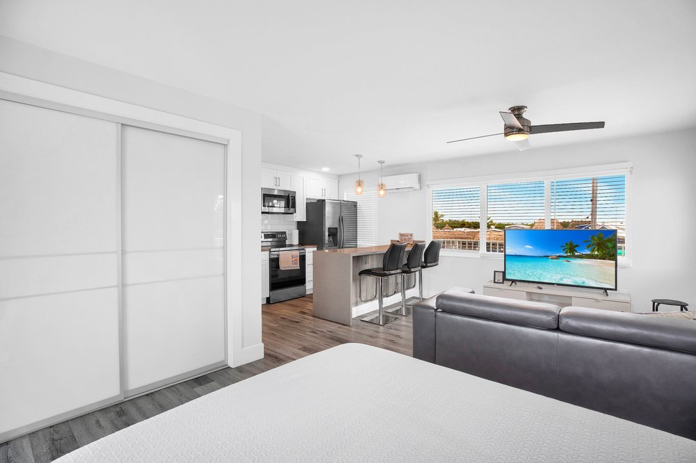 MANATEE BAY MARINA Updated October 2024 53 Photos 999 Morris Ave, Key Largo, Florida