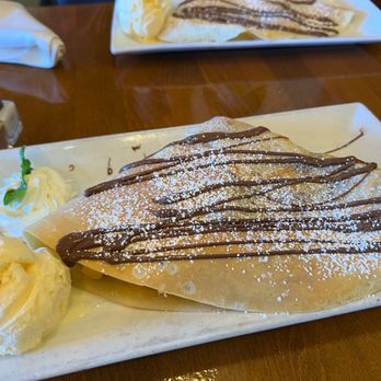 Creme De La Crepe - Bisous crêpe - French Near Me - Redondo Beach, California