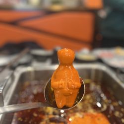 Liuyishou Hotpot - Our bull daddy came like this