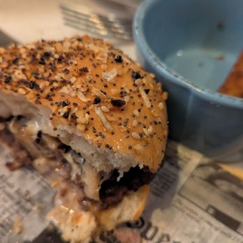 Veronica Fish and Oyster - Waygu smash burgers - Seafood Near Me - Sarasota, Florida Veronica Fish and Oyster - Waygu smash burgers - Seafood Near Me - Sarasota, Florida