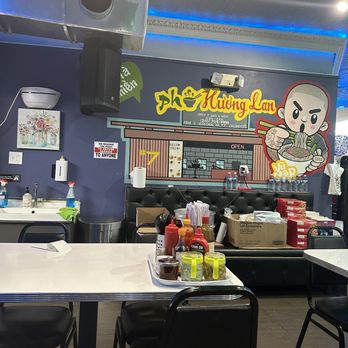 Pho Huong Lan - Seating area - Vietnamese Near Me - Orlando, Florida Pho Huong Lan - Seating area - Vietnamese Near Me - Orlando, Florida