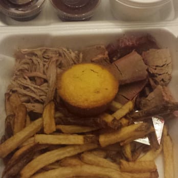 BoBo's BBQ - 2 meat platter combo - Barbeque Near Me - Champaign, Illinois