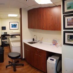 Windward Obstetrics & Gynecology - DEXA and procedure room
