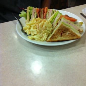 Zippy's Kahului - club - Fast Food Near Me - Kahului, Hawaii