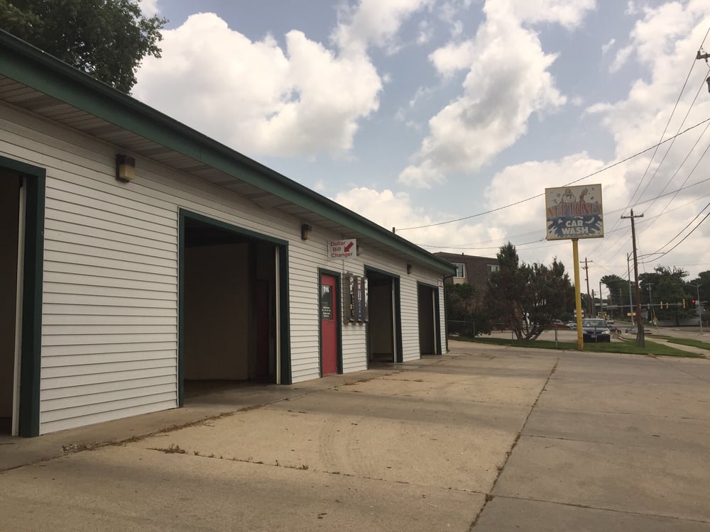 NEPTUNE’S CAR WASH Updated August 2024 Request a Quote 716 E 18th