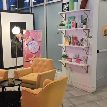 Kush Groove Dispensary - See that lounge you don't want to leave and it smells so good, not like bud. Like summer love. - Cannabis Dispensaries Near Me - Cambridge, Massachusetts