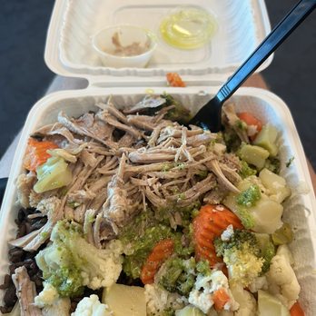 Las Olas Cafe - 12 Hours Pork, Vegetables, Moro Rice - Cuban Near Me - Miami Beach, Florida