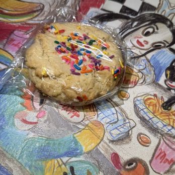 Monty's Good Burger - Sugar cookie with sprinkles with the art on the table - Burgers Near Me - Los Angeles, California