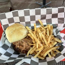 Pulled pork and fries Pulled pork and fries