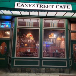EASY STREET CAFE Updated July 2025 83 Photos 125 Reviews 104 S