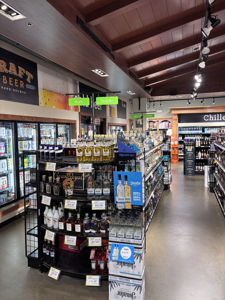 Gordo's Liquor - Tuscany Village Logo