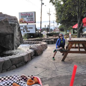 Bentley's Roast Beef - Sandwiches Near Me - Amherst, New Hampshire