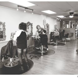 MarShels Hair and Nail Studio