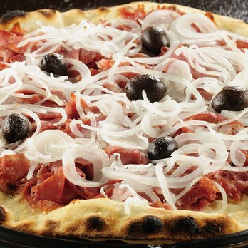 Farfalla Restaurante e Pizzaria - Pizza de Calabresa - Italian Near Me - São Paulo, SP