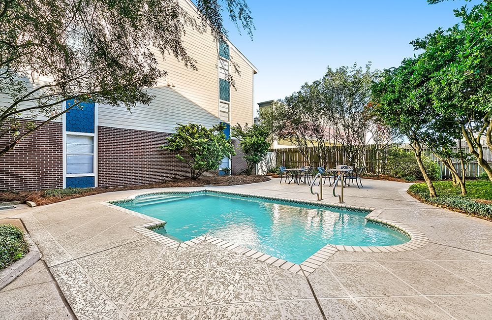 RIVERWOOD Updated October 2024 21 Photos 8705 Jefferson Hwy