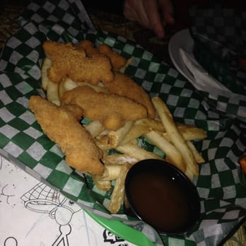 Mustang's Big Ol'grill - kid's chicken nuggets and fries (6.23 plus drink and ice-cream) - Tex-Mex Near Me - Hamilton, Ontario