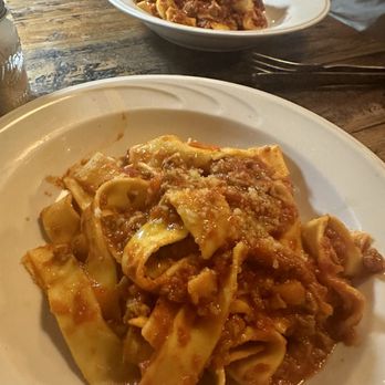 Flora’s Pizza Cafe - Bolognese pasta - Gluten-Free Near Me - Syosset, New York