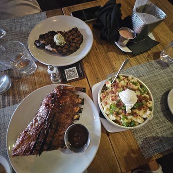Biggest Little Steakhouse - Rib-eye steak, grilled ribs and macaroni - Steakhouses Near Me - Reno, Nevada