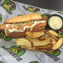 Fox's Pizza Den - Fish sandwich