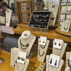 Sisters Jewelry And Gifts